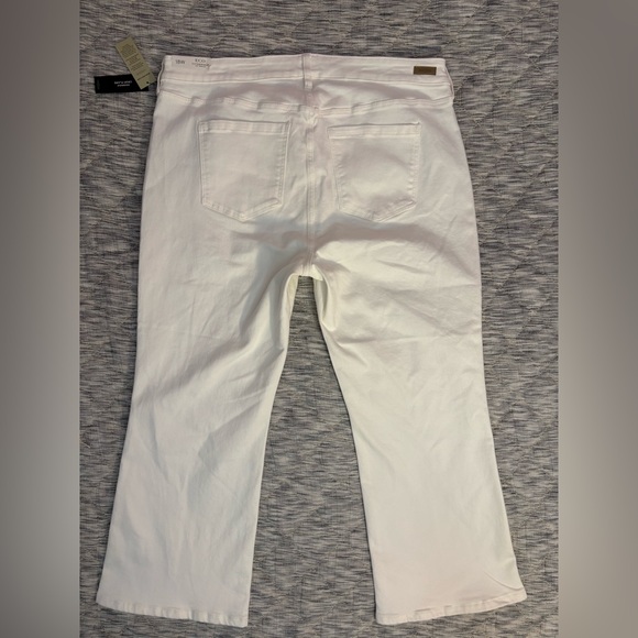 Liverpool Hannah Cropped Flare White Jeans Sz 18W NWT | Liverpool Flare Jeans - - Picture 5 of 10